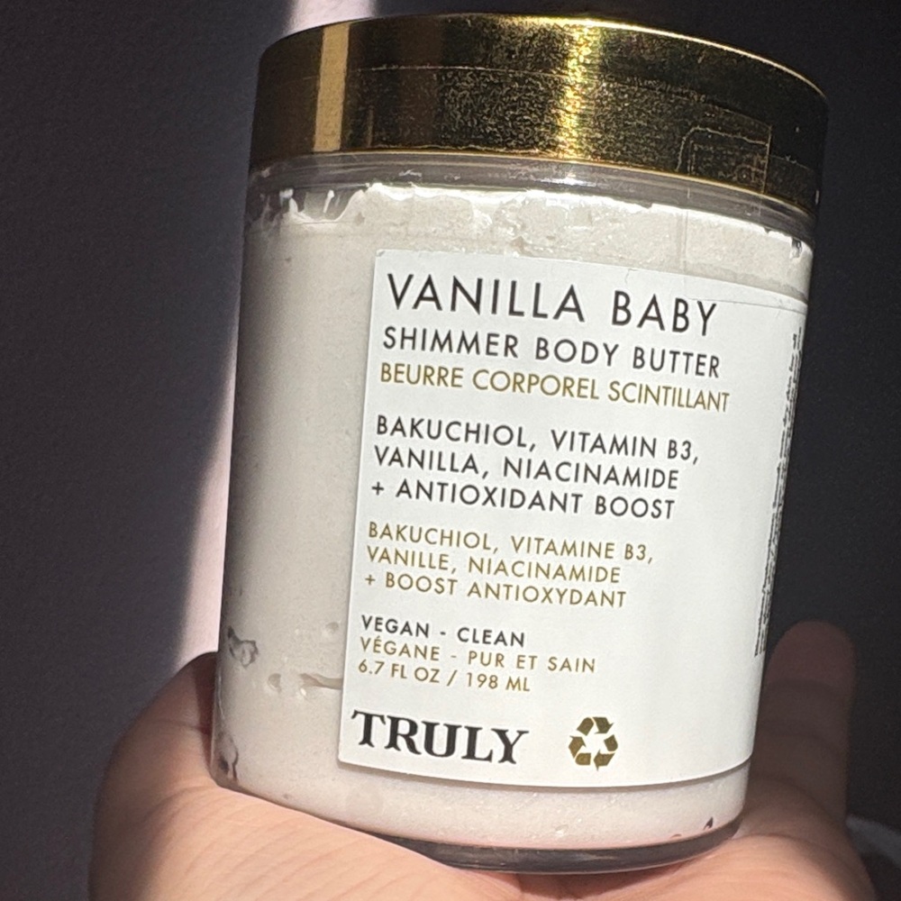 TRULY Vanilla Baby Shimmer Body Butter
